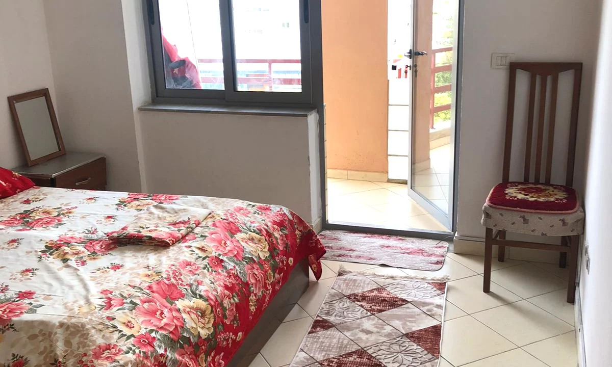 Shtepi me qera Apartament ne Tirane, 1+1, Mobilimi E mobiluar, Pagesa 27,000  Leke.