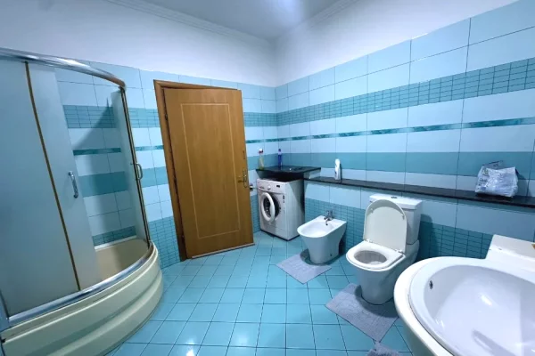 Shtepi me qera Apartament ne Tirane, 2+1, Mobilimi E mobiluar, Pagesa 40,000  Leke.