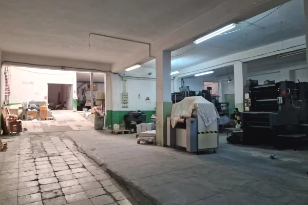 Jepet Magazine me qera ne Sauk i Ri