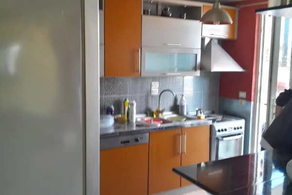 Shtepi ne shitje Apartament ne Tirane, 3+1, Mobilimi E mobiluar, Pagesa 323,000  Euro.