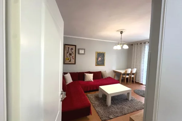 Appartamento in affitto a Tirana 2+1, Arredato