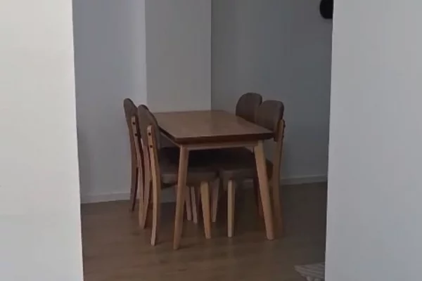 Shtepi me qera Apartament ne Tirane, 2+1, Mobilimi E mobiluar, Pagesa 750  Euro.
