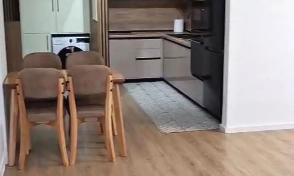 Shtepi me qera Apartament ne Tirane, 2+1, Mobilimi E mobiluar, Pagesa 750  Euro.