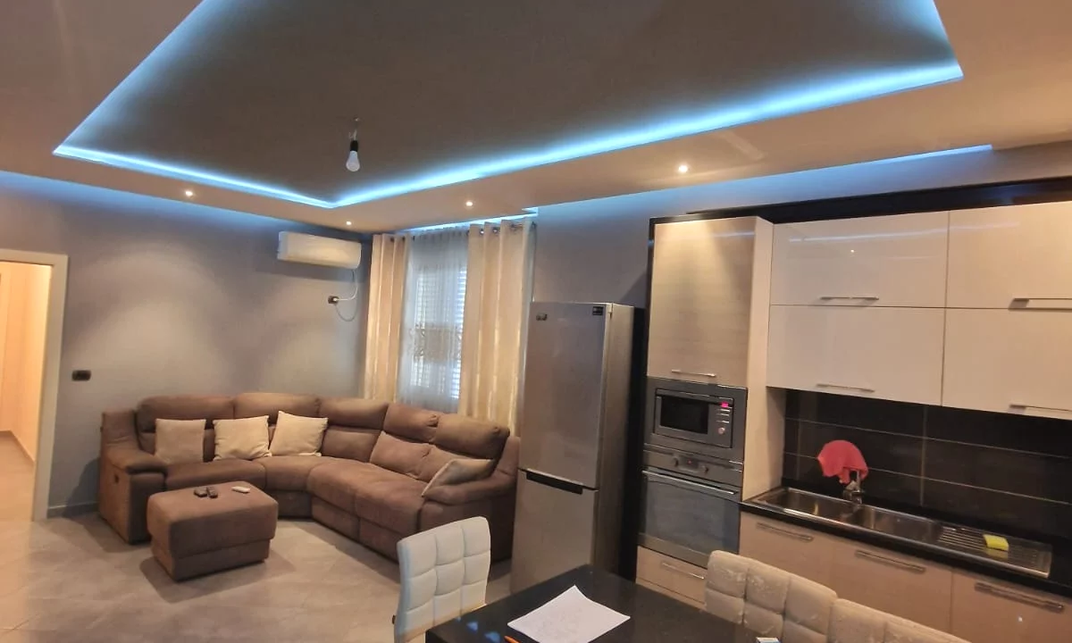Shtepi me qera Apartament ne Tirane, 2+1, Mobilimi E mobiluar, Pagesa 50,000  Leke.