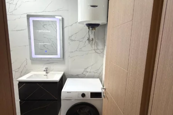 Shtepi me qera Apartament ne Tirane, 1+1, Mobilimi Pjeserisht e mobiluar, Pagesa 55,000  Leke.