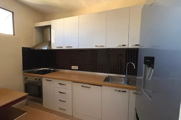 Shtepi me qera Apartament ne Tirane, 2+1, Mobilimi E mobiluar, Pagesa 55,000  Leke.
