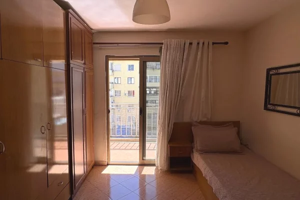 Shtepi me qera Apartament ne Tirane, 2+1, Mobilimi E mobiluar, Pagesa 55,000  Leke.