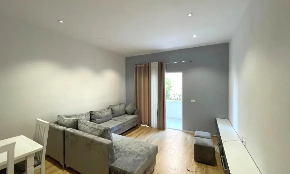Shtepi me qera Apartament ne Tirane, 1+1, Mobilimi E mobiluar, Pagesa 35,000  Leke.