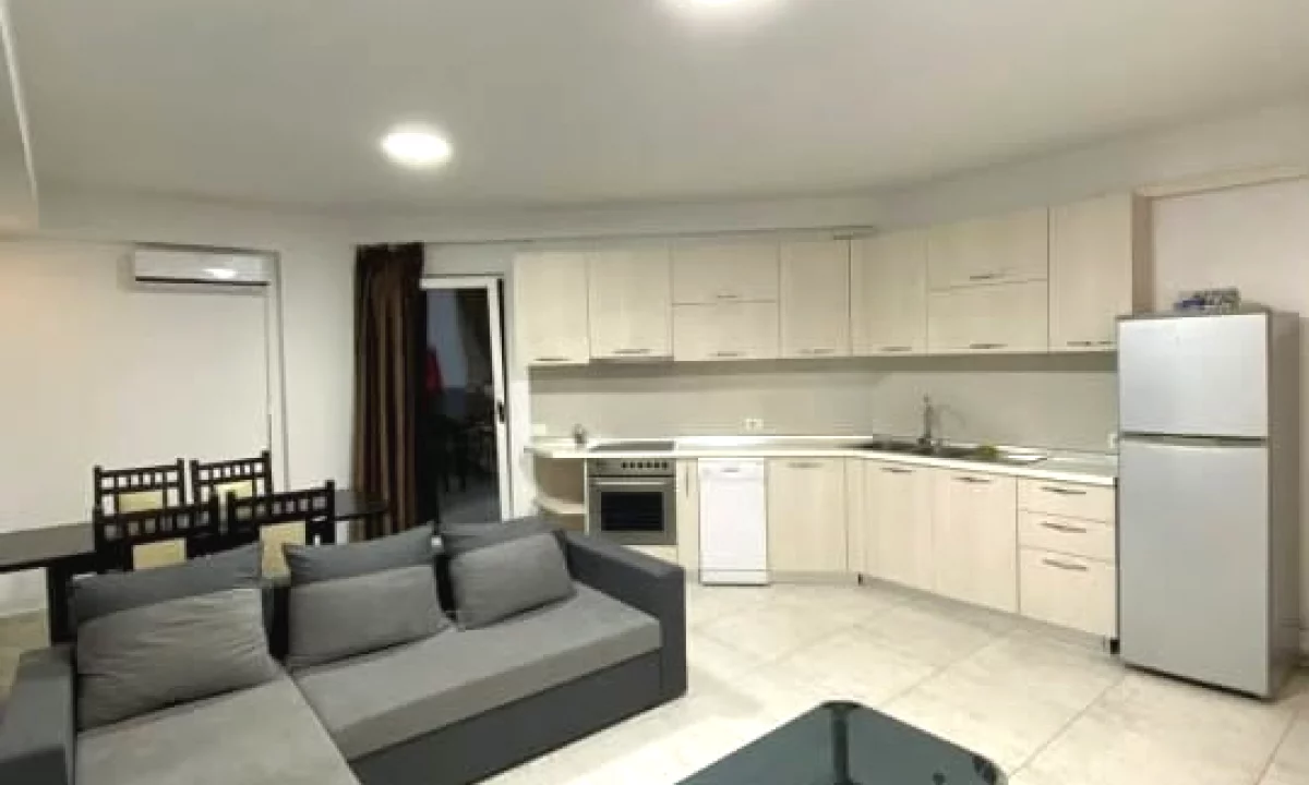 Shtepi me qera Apartament ne Tirane, 2+1, Mobilimi E mobiluar, Pagesa 70,000  Leke.