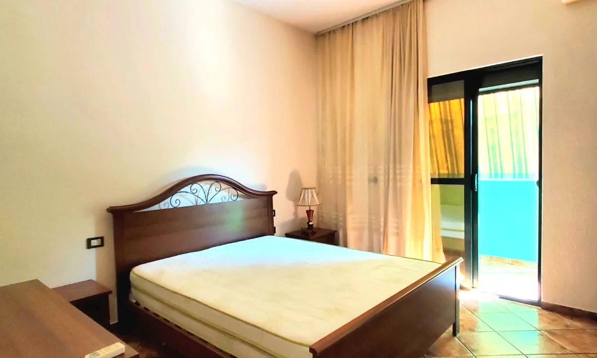 Shtepi me qera Apartament ne Tirane, 2+1, Mobilimi E mobiluar, Pagesa 55,000  Leke.