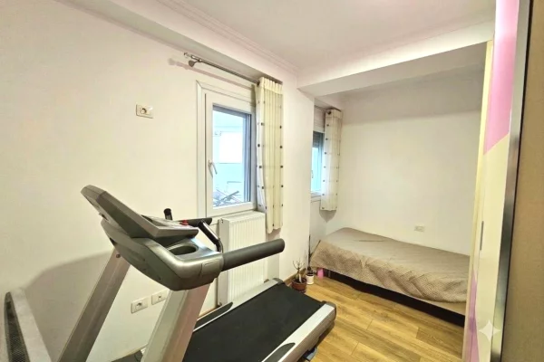 Shtepi me qera Apartament ne Tirane, 2+1, Mobilimi E mobiluar, Pagesa 70,000  Leke.