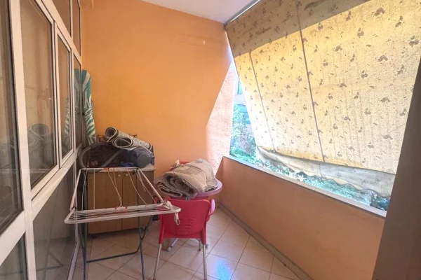 Shtepi me qera Apartament ne Tirane, 2+1, Mobilimi E mobiluar, Pagesa 65,000  Leke.