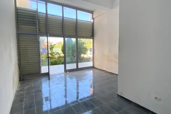 Ambient biznesi ne shitje 1+1 ne Tirane - 36,000 Euro