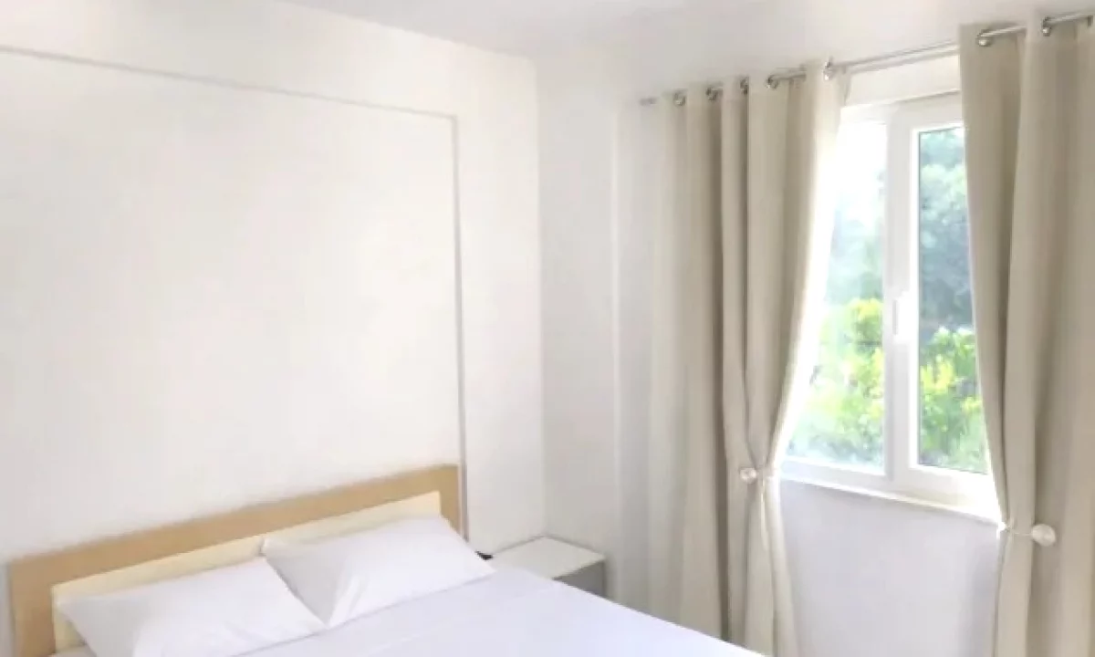 Shtepi me qera Apartament ne Tirane, 3+1, Mobilimi E mobiluar, Pagesa 900  Euro.