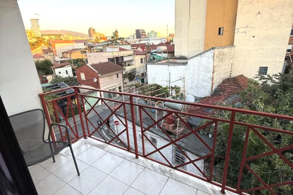 Shtepi me qera Apartament ne Tirane, 1+1, Mobilimi E mobiluar, Pagesa 50,000  Leke.