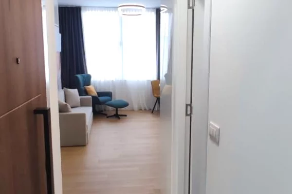 Shtepi me qera Apartament ne Tirane, Garsoniere, Mobilimi E mobiluar, Pagesa 450  Euro.