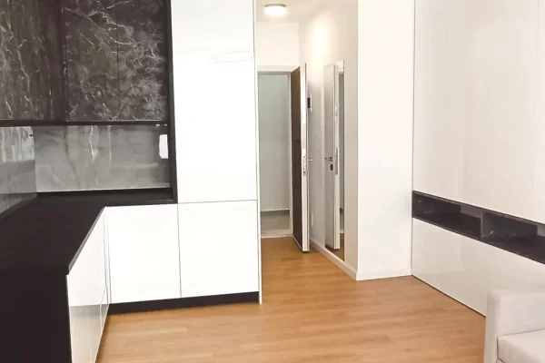Shtepi me qera Apartament ne Tirane, Garsoniere, Mobilimi E mobiluar, Pagesa 450  Euro.