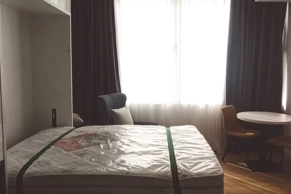 Shtepi me qera Apartament ne Tirane, Garsoniere, Mobilimi E mobiluar, Pagesa 450  Euro.