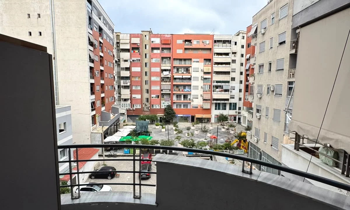 Shtepi me qera Apartament ne Tirane, 1+1, Mobilimi E mobiluar, Pagesa 50,000  Leke.