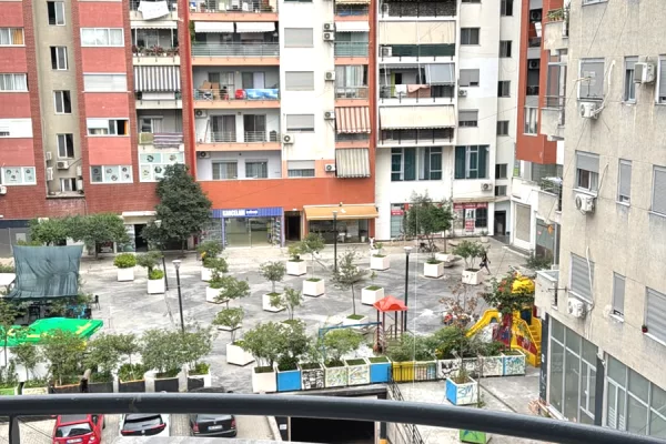 Shtepi me qera Apartament ne Tirane, 1+1, Mobilimi E mobiluar, Pagesa 50,000  Leke.