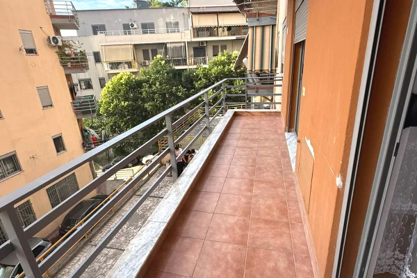 Shitet apartament 1+1 ne Fresk/70.000.000leke