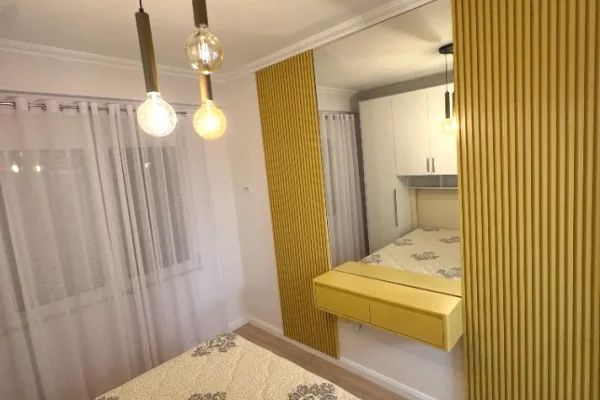 Shtepi me qera 1+1 ne Tirane - 50,000 Leke