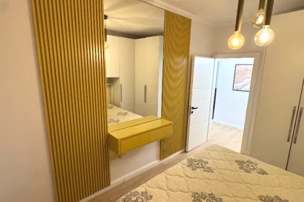 Shtepi me qera Apartament ne Tirane, 1+1, Mobilimi E mobiluar, Pagesa 50,000  Leke.