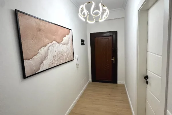 Shtepi me qera Apartament ne Tirane, 1+1, Mobilimi E mobiluar, Pagesa 50,000  Leke.
