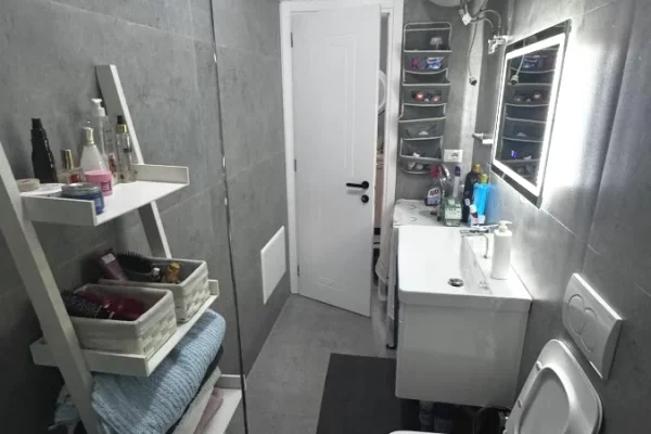 Shtepi me qera Apartament ne Tirane, 1+1, Mobilimi E mobiluar, Pagesa 430  Euro.