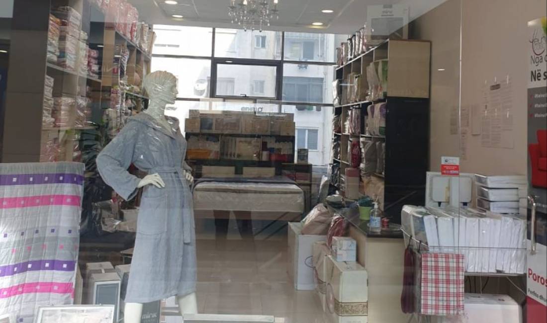 📌Shitet ambjent biznesi tek qendra tregtare Concord Center