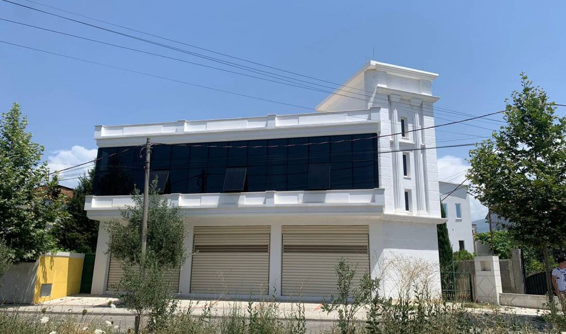 📌Jepet me qera ambient per fasoneri ne Koder Kamez. 