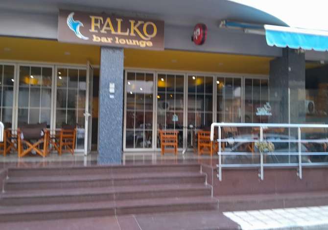 Ambient biznesi me qera 2+1 ne Tirane - 1,500 Euro