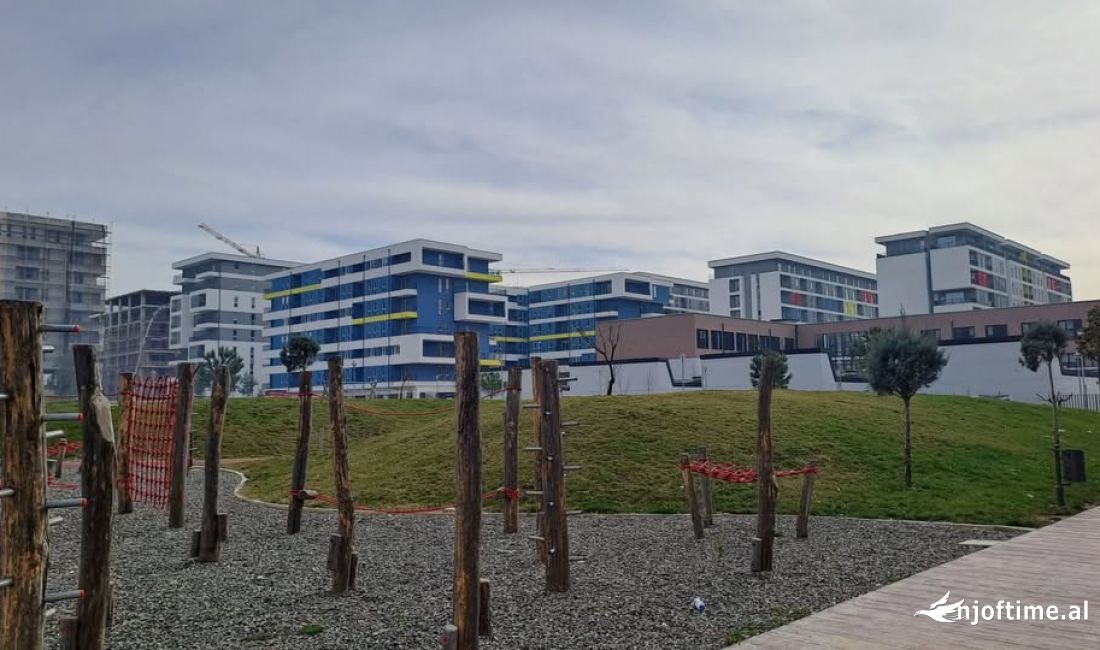 Shtepi ne shitje Apartament ne Tirane, 2+1, Mobilimi Bosh, pa mobiluar, Pagesa 114,000  Euro.