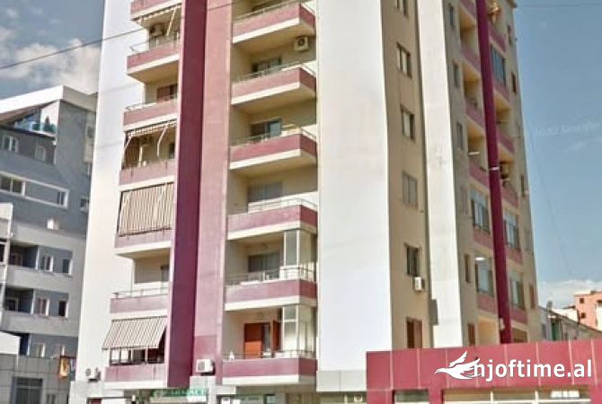 Ambient biznesi ne shitje 1+1 ne Lezhe - 200,000 Euro