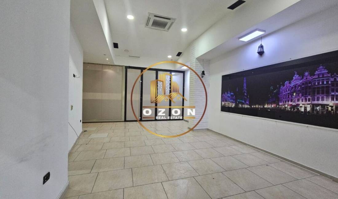 Ambient Biznesi me Qira tek Galeria 17 Nentori!