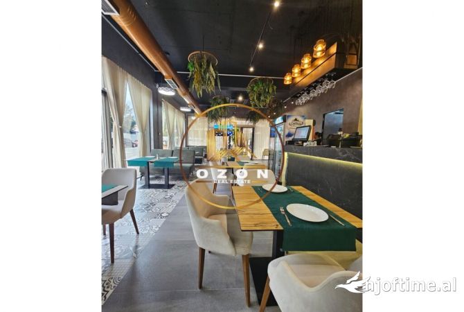 Shitet Biznesi Restorant tek Rezidenca Tower Bridge 3 Kinostudio!