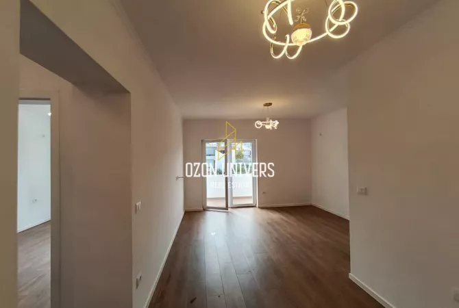Shtepi ne shitje Apartament ne Tirane, 1+1, Mobilimi Bosh, pa mobiluar, Pagesa 118,000  Euro.