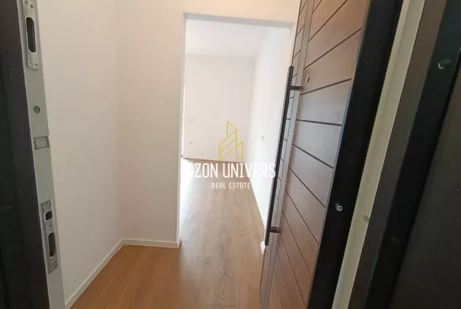 Shtepi ne shitje Apartament ne Tirane, 1+1, Mobilimi Bosh, pa mobiluar, Pagesa 118,000  Euro.