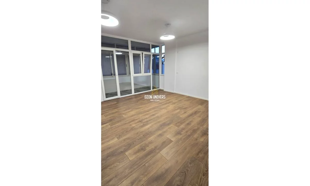 Shtepi ne shitje Apartament ne Tirane, 2+1, Mobilimi Bosh, pa mobiluar, Pagesa 218,000  Euro.