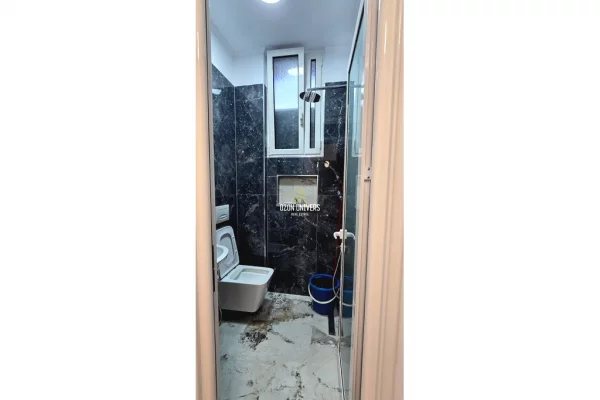 Shtepi ne shitje Apartament ne Tirane, 2+1, Mobilimi Bosh, pa mobiluar, Pagesa 218,000  Euro.