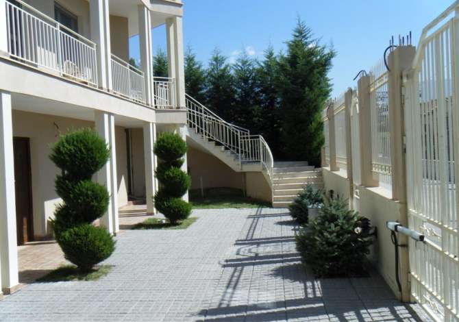 Villa di lusso in vendita a Tirana 7+1, SemiArredato