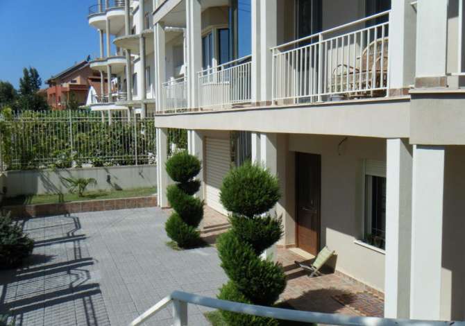 Villa di lusso in vendita a Tirana 7+1, SemiArredato