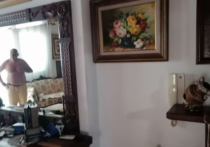 Private house for sale in Tirana 7+1, Emty