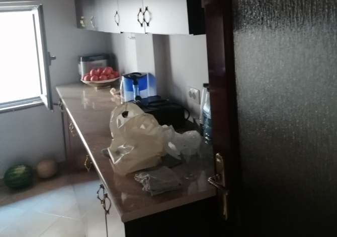 Private house for sale in Tirana 7+1, Emty