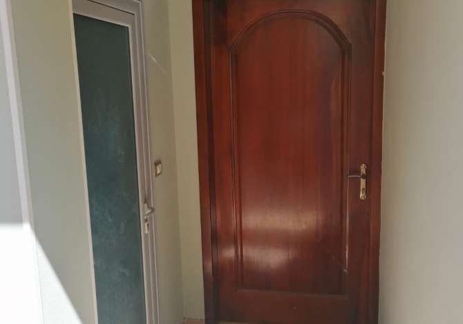 Private house for sale in Tirana 7+1, Emty