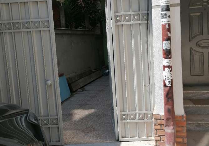 Private house for sale in Tirana 7+1, Emty