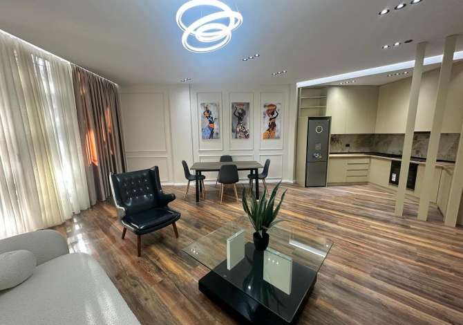 Appartamento in vendita a Durazzo 2+1, SemiArredato