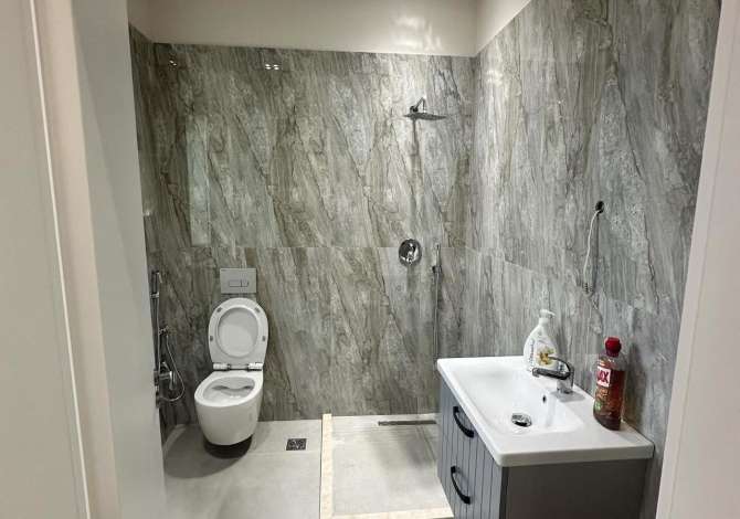 Appartamento in vendita a Durazzo 2+1, SemiArredato