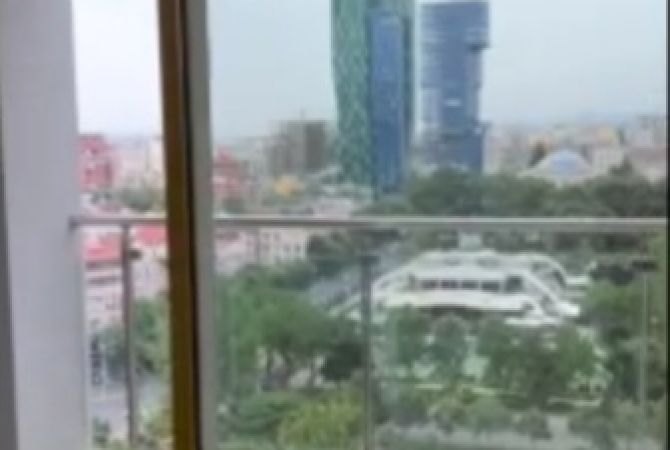 Shtepi ne shitje Apartament ne Tirane, 3+1, Mobilimi E mobiluar, Pagesa 584,000  Euro.