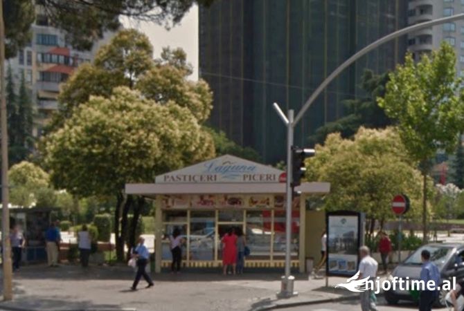 Shtepi ne shitje Apartament ne Tirane, 3+1, Mobilimi E mobiluar, Pagesa 584,000  Euro.